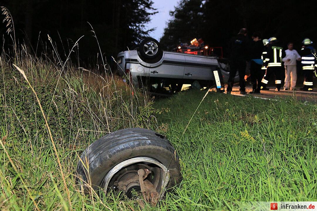 Unfall im Kreis Bamberg: Autos kollidieren bei Könisgfeld
