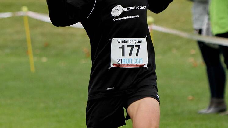 Ramon Wetz, der Sieger des Schülerlaufes