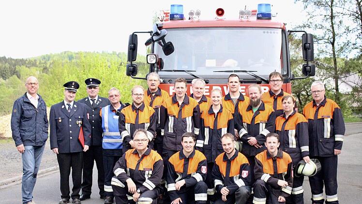 Erstmals haben die Freiwilligen Feuerwehren aus Wildflecken und Oberbach gemeinsam die Leistungsprüfung "Technische Hilfeleistung" abgelegt. Sebastian Schmitt