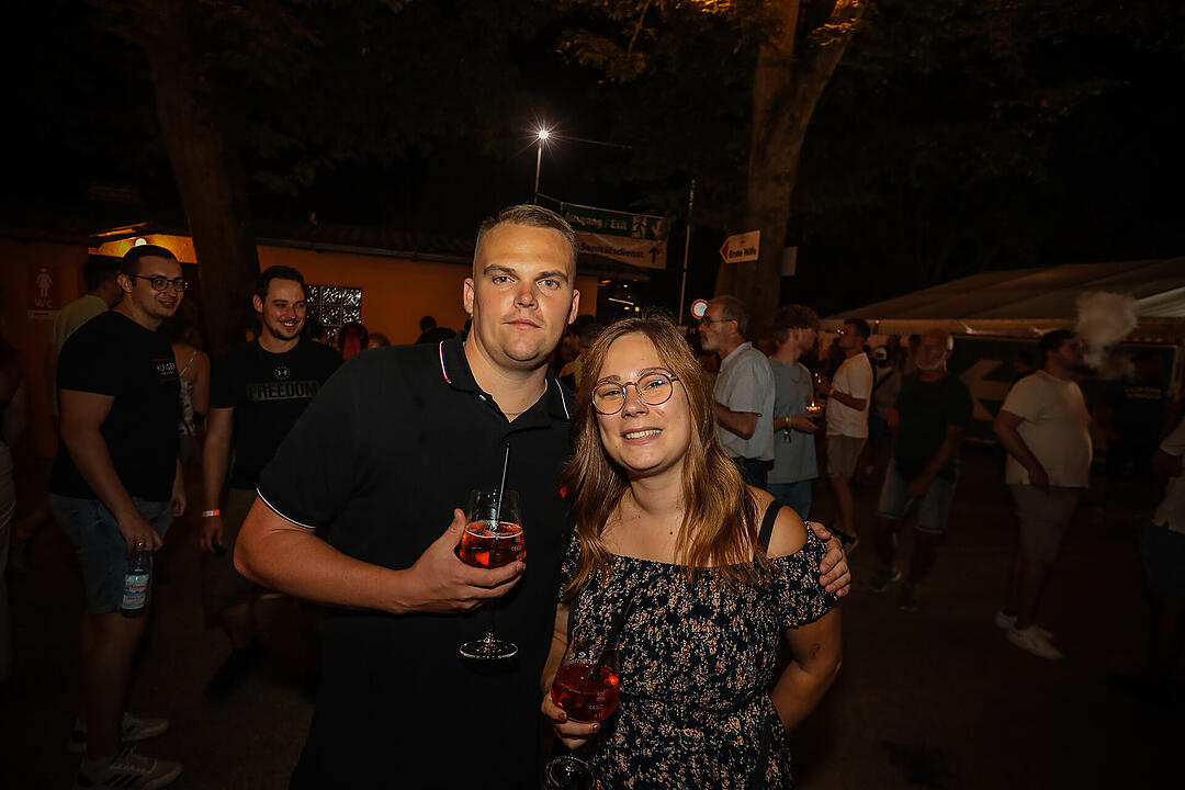 Impressionen vom größten Weinfest in Franken!