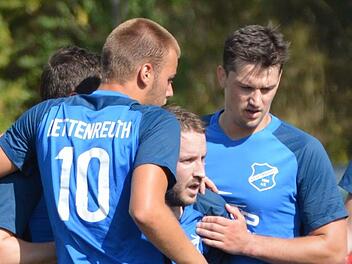 Die Lettenreuther wollen am Freitagabend im Heimspiel gegen Spitzenreiter SV Friesen II ihren vierten Saisonsieg bejubeln und die Tabellenführung übernehmen. Foto: Gunther Czepera