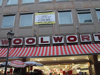 Über dem  Woolworth werden Studentenwohnungen geschaffen.
