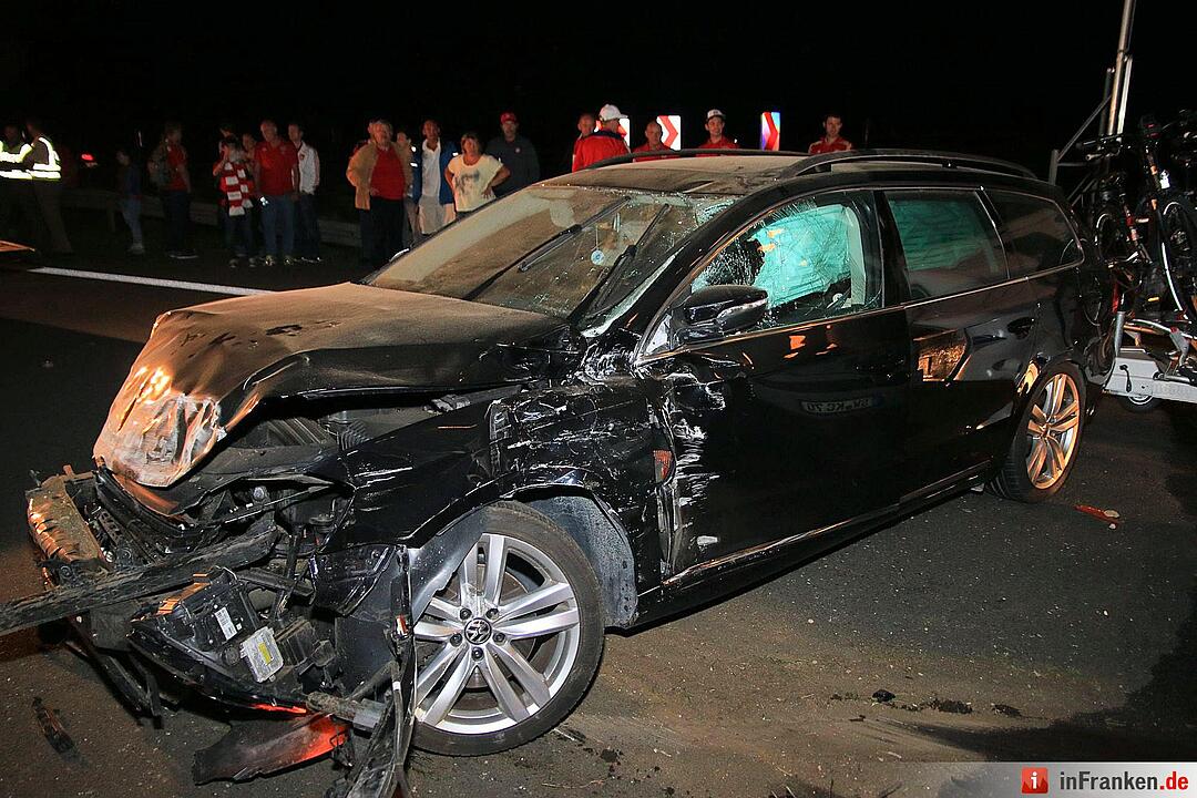 Unfall mit Reisebus auf der A73