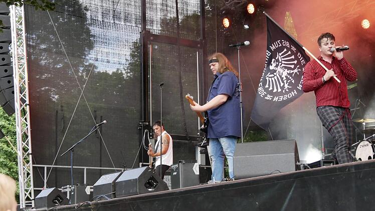 Impression von Rock im Freibad in NeustadtFoto: Manja von Nida
