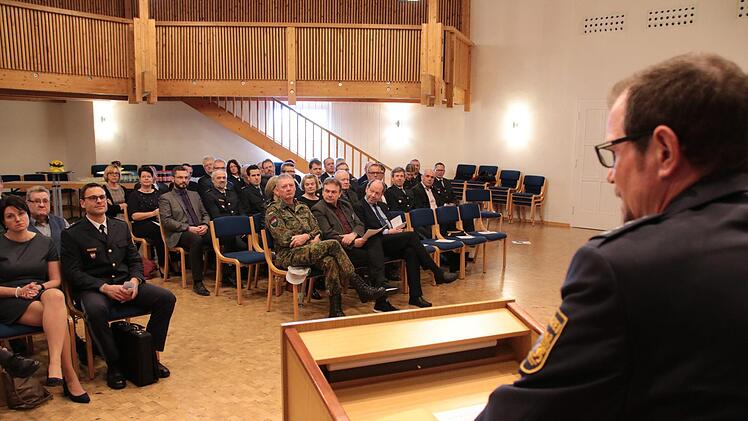 Eindrücke von der Einführung des neuen Chefs der der Hammelburger Polizei. Foto: Ralf Ruppert