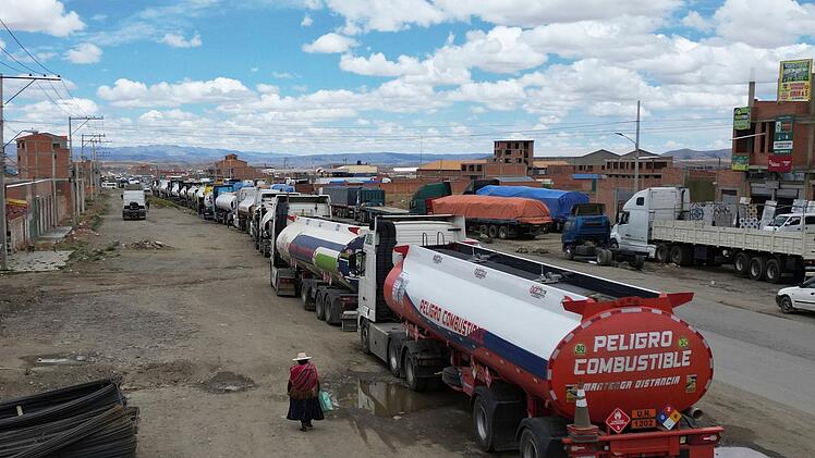 Ende der linken Ära in Bolivien: Paz gewinnt Präsidentenwahl
