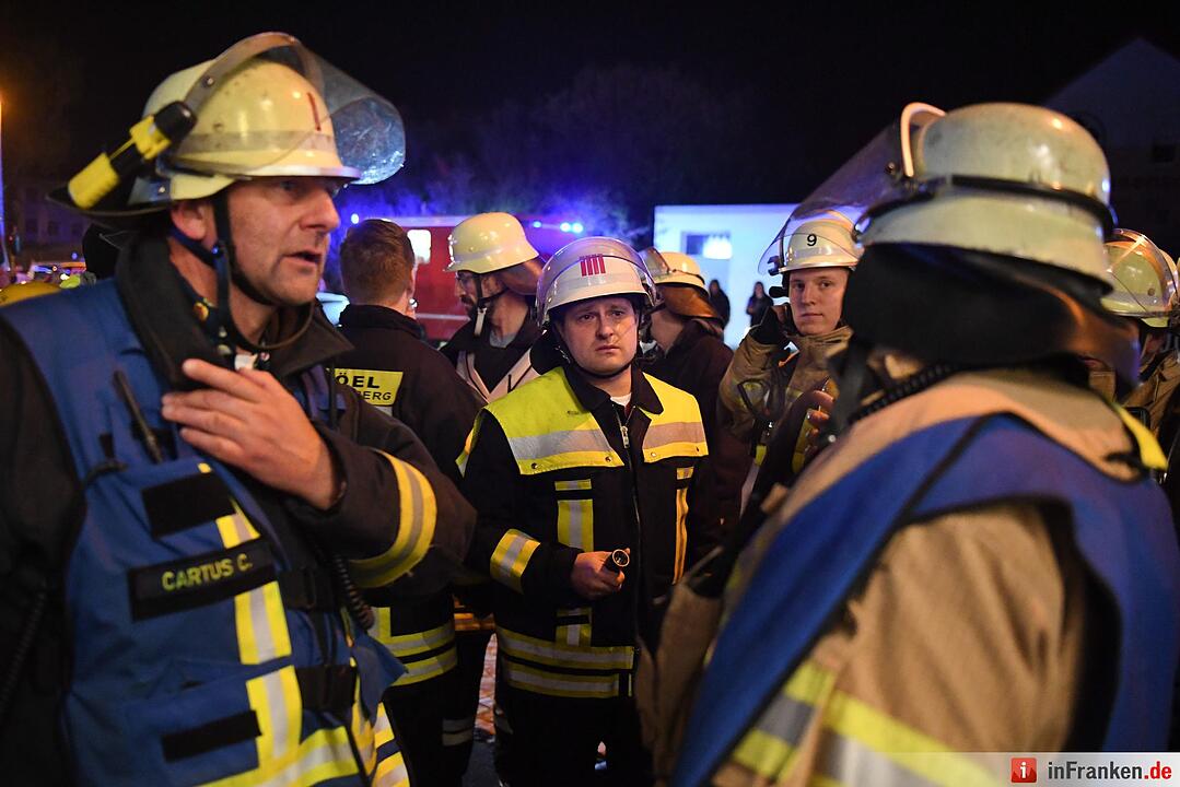 Brand in Tiefgarage in Bamberg - Hotel evakuiert