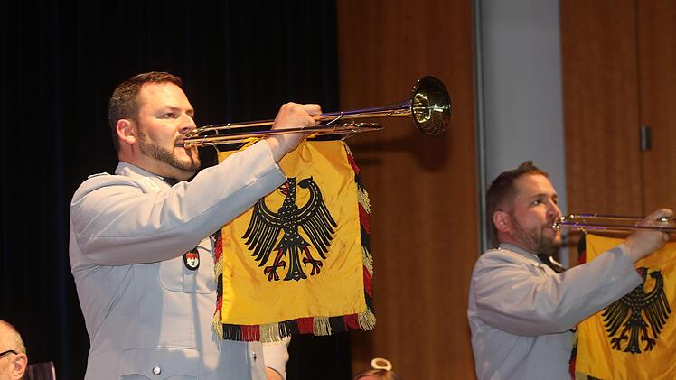 Fanfarenbläser des Heeresmusikkorps Veitshöchheim Foto: Wolfgang Desombre