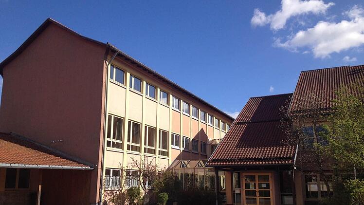Für die geplanten Baumaßnahmen an der Grundschule Wildflecken müssen Gelder aufgenommen werden.  Foto: Sebastian Schmitt-Mathea