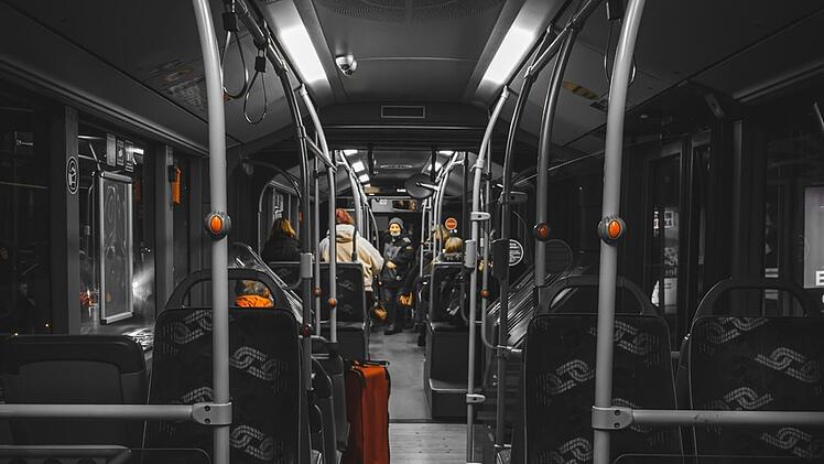 Fürth: infra bietet besondere Leistung an - damit Fahrgäste im Dunkeln "sicher nach Hause" kommen