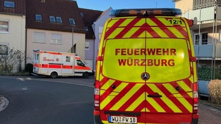 Würzburg: "Unklarer Geruch" löst Großeinsatz aus: Menschen klagen über "Atemprobleme und Übelkeit"
