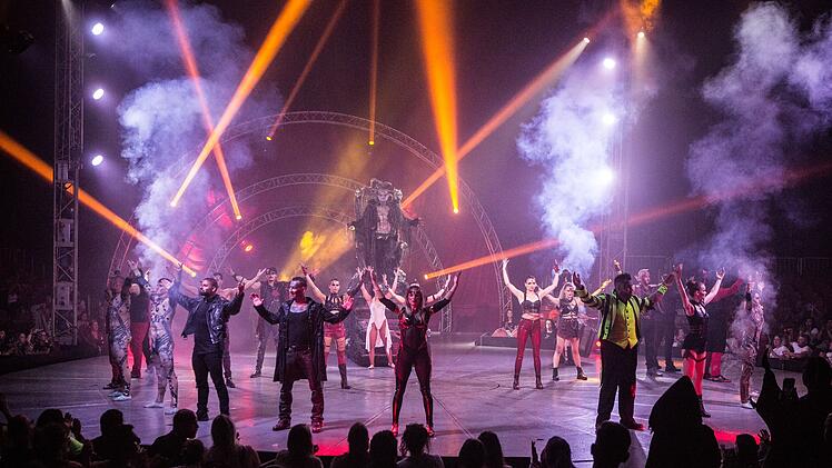Würzburg: "Zirkus des Horrors" mit außergewöhnlicher Show - und "echtem Blut"