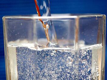 Tafelwasser kein Mineralwasser: Unterschied gr&ouml;&szlig;er als viele denken
