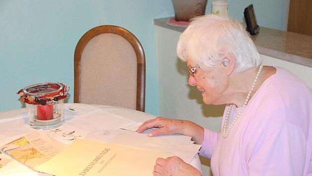 Zu ihrem 90. Geburtstag erinnert sich die Bad Kissingerin Margot Kiesel an ihr Leben und ihre Arbeit in der Luitpoldklinik. Anna Wentrock