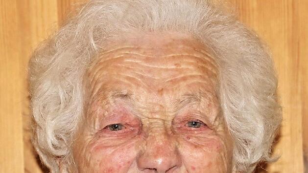 Geistig und k&ouml;rperlich trotz ihrer 95 Jahre auf der H&ouml;he. Anna Ulrich aus Ditterswind. Foto: Helmut Will