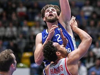 Frankfurts Center Leon Kratzer traf 13 seiner 17 Feldwürfe gegen Bamberg. Jan Hübner