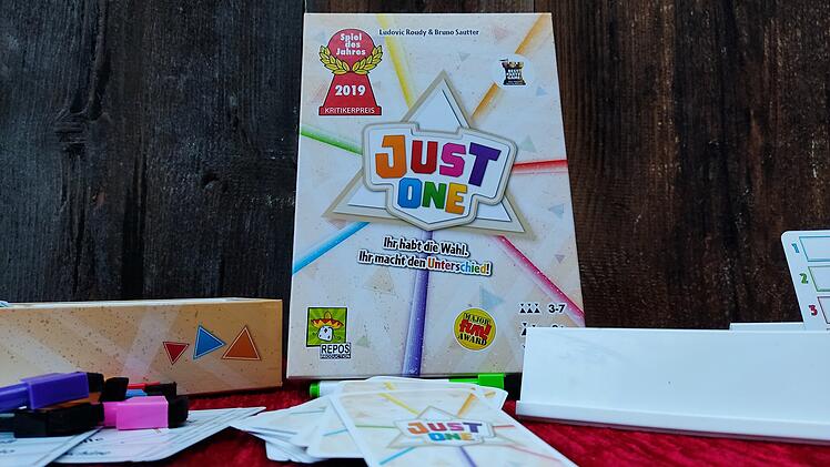 Spiele-Test Just One: Pflichtprogramm für jede Party