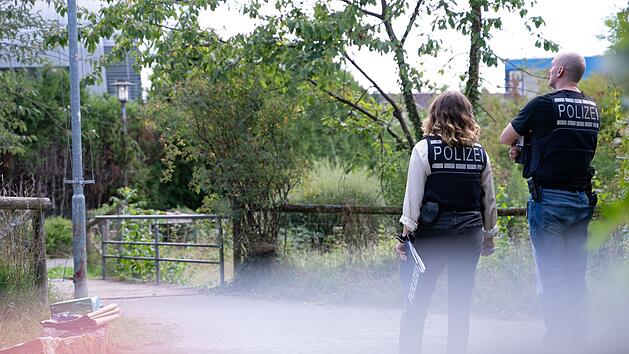 Leiche in Koffer am Stadtrand von Filderstadt gefunden