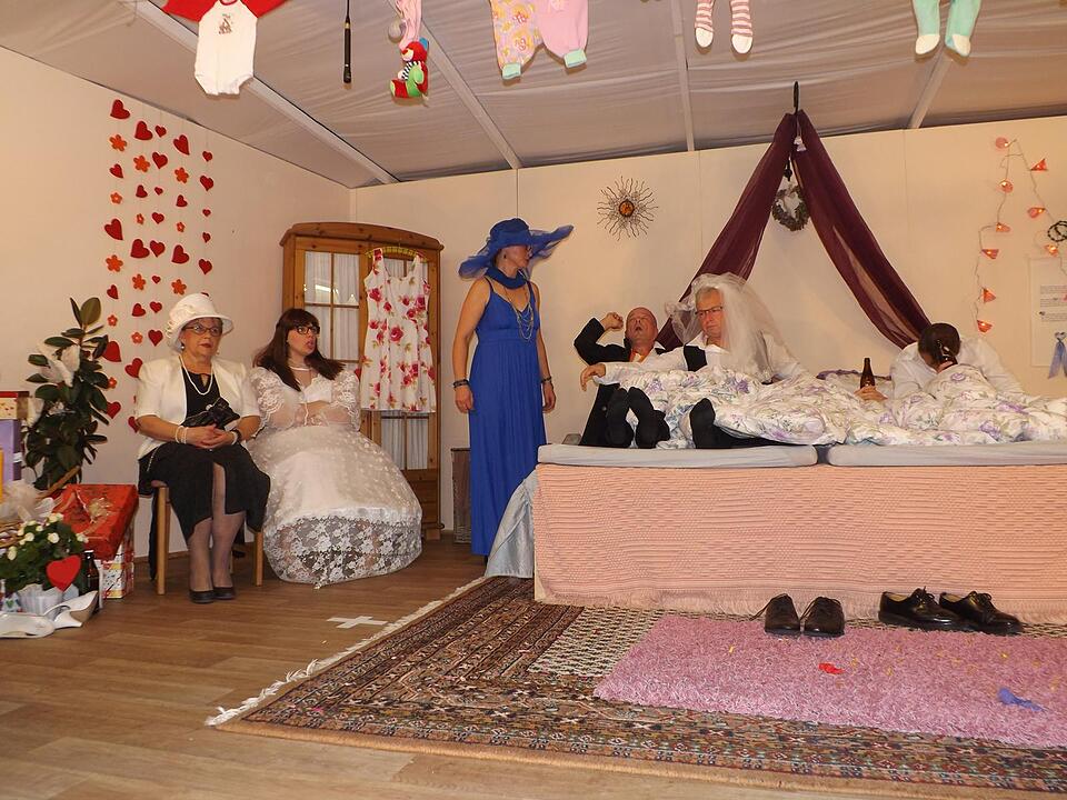 07.11.2016 Theatergruppe Gerach spielt >Die Nacht der Nächte!<