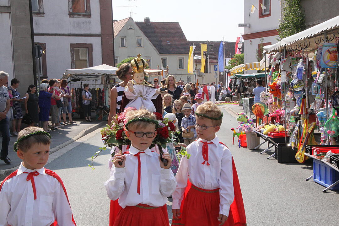 Burgwindheim feiert Blutsfest