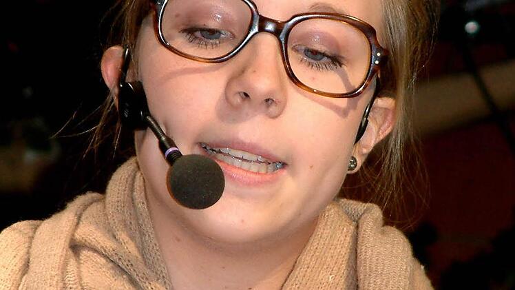 Chiara Schnitzer (Haßfurt) hatte einen ausgezeichneten Vortrag als alte Dame.