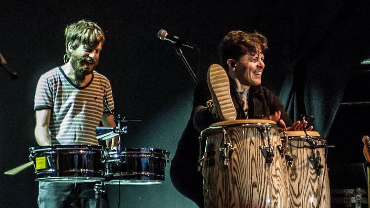 Michael Patrick Kelly zog seine Zuhörer beim Gastspiel im Rahmen des "Tambacher Sommers". Foto: Jochen Berger