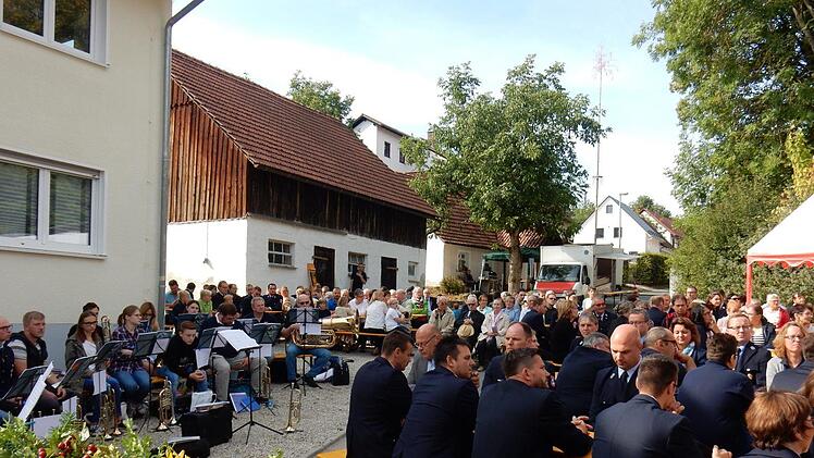 Festbetrieb Foto: Reinhard Löwisch