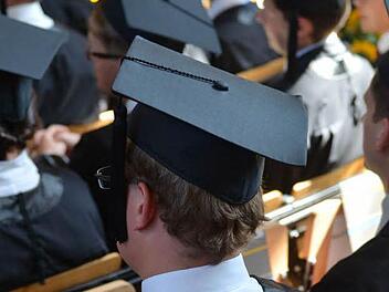 Mit dem Promotionsrecht sollen die Fachhochschulen aufgewertet werden. Bisher hatten nur Universitäten dieses Recht. Foto: Hendrik Schmidt/dpa