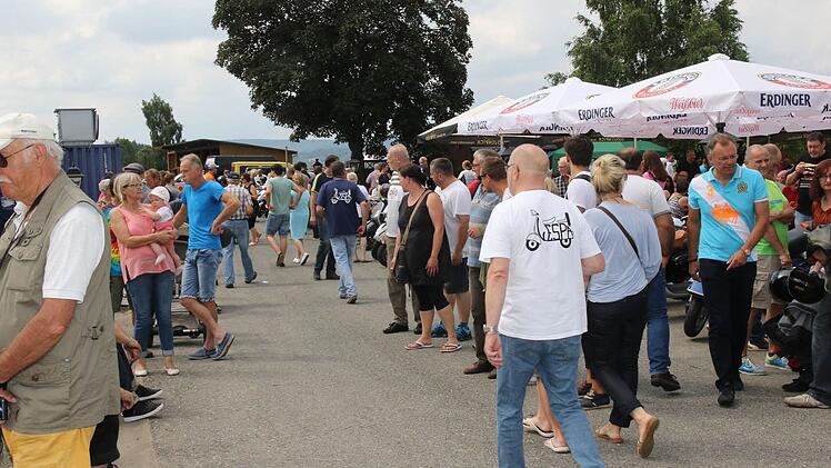 Vespa-Treffen im Itzgrund Foto: Michael Stelzner