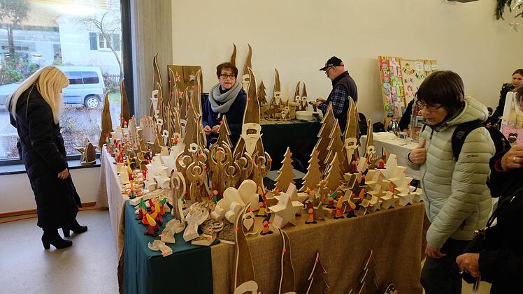 Impressionen von der Thundorfer Dorfweihnacht. Foto: Philipp Bauernschubert