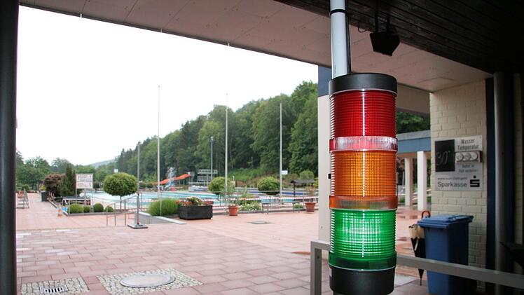 Grünes Licht für das Freibad. Foto: Jürgen Gärtner