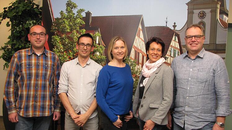 Die neu gewählte und deutlich verjüngte Vorstandschaft des OGV Fuchsstadt (von links): Die beiden 1. Vorsitzenden Alexander Schaupp und Jürgen Kippes, Schriftführerin Bettina Köberlein, Kassiererin Stefanie Stober und 2. Vorsitzender Reiner Heid.  Fotos: Ludwig Deschner