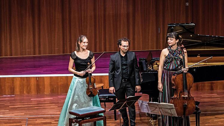 Das Oberon Trio beeindruckte bei seinem Gastspiel im Coburger Kongresshaus Rosengarten.Foto: Jochen Berger