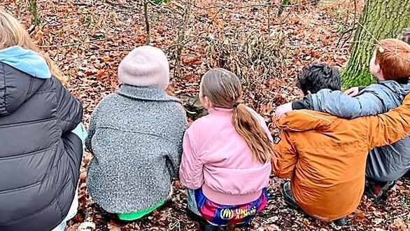Das Resilienztraining schafft einen Raum, in dem Kinder Selbstvertrauen aufbauen und neue Wege im Umgang mit schwierigen Gef&uuml;hlen entdecken k&ouml;nnen. Vera Erb