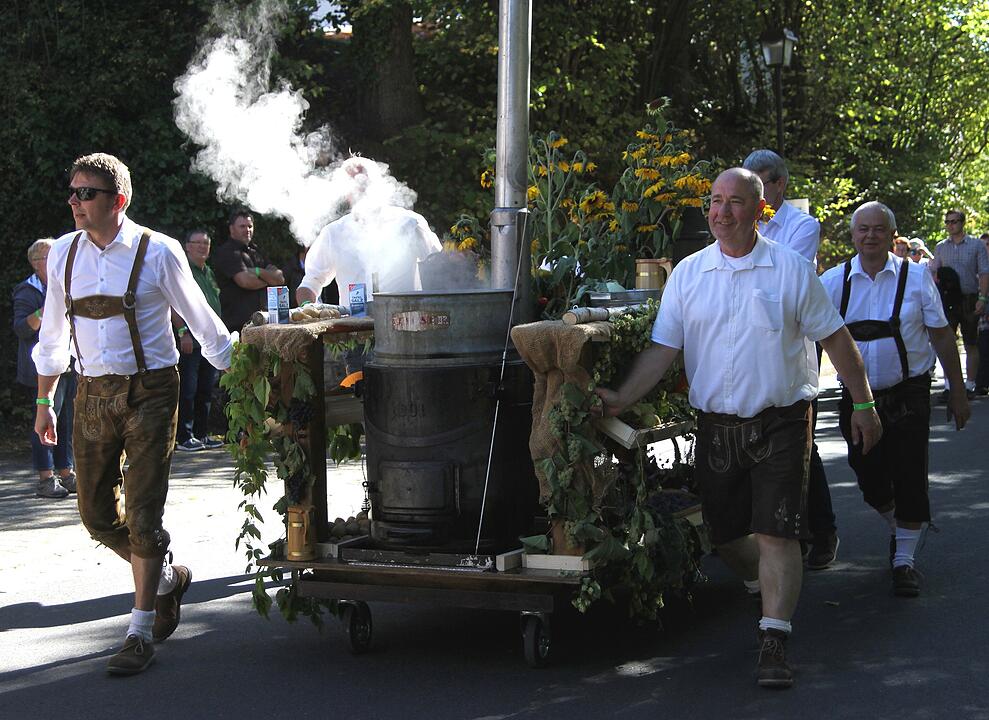 Erntedankumzug in Neubrunn