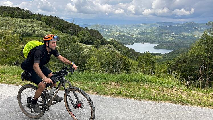 Ferruccio Labita beim Training: Nach seinem Herzanfall mit 38 Jahren achtet der leidenschaftliche Radfahrer nun mehr auf seine Gesundheit.