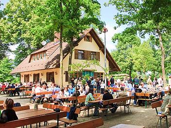 Die Kellerwaldsch&auml;nke Lunz in Willersdorf z&auml;hlt zu den beliebtesten Bierkellern im Raum Forchheim.