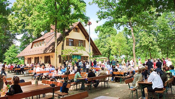 Die Kellerwaldsch&auml;nke Lunz in Willersdorf z&auml;hlt zu den beliebtesten Bierkellern im Raum Forchheim.