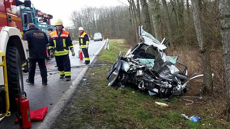 Zwschen Zapfendorf und Sassendorf ist ein Mensch vor Kurzem bei einem Unfall ums Leben gekommen. Foto: News5/Merzbach