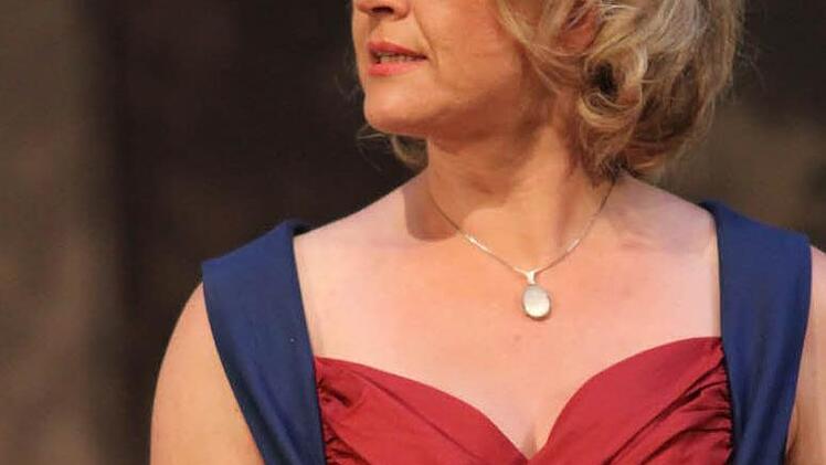 Anne Hampton (Patricia Wagner), die Frau des Mordopfers Foto: Jürgen Gärtner