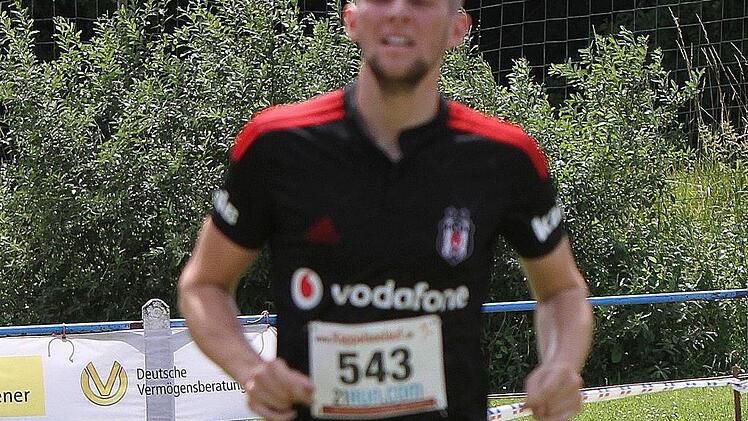 Lokalmatador Tobias Weißheimer kam im Hobbylauf auf den beachtlichen zweiten Platz.