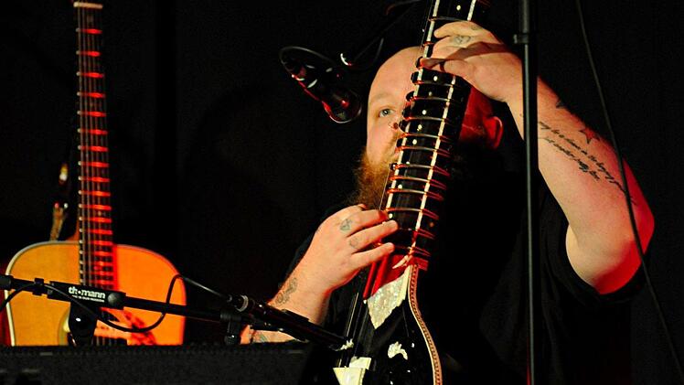Andreas Kümmert im Kulturboden Hallstadt.  Foto: Helmut Ölschlegel