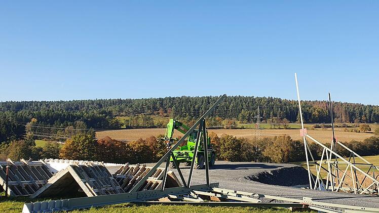 Mast M 47 des neuen Ostbayernrings bei Grafendobrach Foto: Christine Fischer