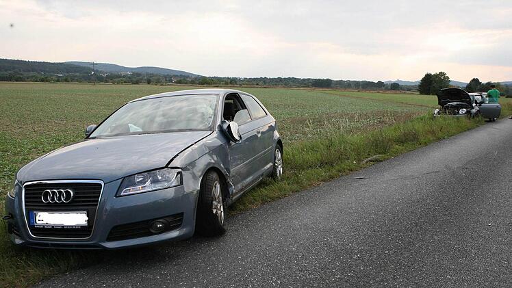 Der Fahrer eines Mini war auf die linke Fahrbahnseite geraten und hatte dort einen Audi A3 touchiert. Foto: Stefan Johannes