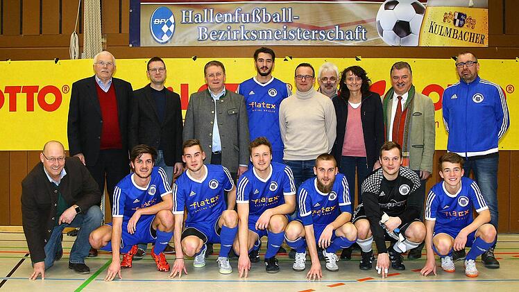 Der Drittplatzierte ATS Kulmbach mit Trainern und Offiziellen. Foto: Monika Limmer