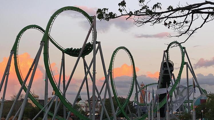 "Incredible Hulk Coaster" - mit dieser gigantischen Achterbahn sind Christian Meister und René Mühlmann in Orlando gefahren. Ihr Urteil: "Ein Hammer-Fahrgefühl".Rene Mühlmann