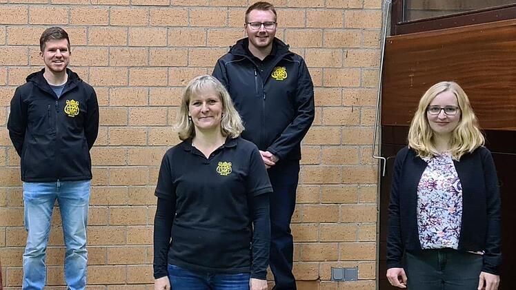 ...sowie der 2. Teil des neu gewählten Vorstandes (von links): Markus Emmerth, Barbara Wigand, Jörg Mergenthal und Julia Armbruster. Dieses Foto stammt vom vergangenen Oktober, als die Auflagen zur Eindämmung der Pandemie noch nicht so hoch waren.Foto: Rebecca Paulik
