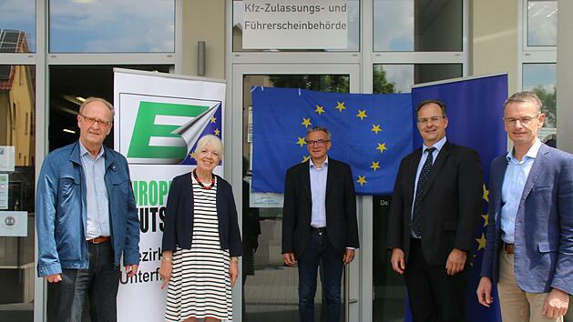 Der neue Vorstand des Europa-Union Bezirksverbandes Unterfranken (von links): Schatzmeister Dieter Lotze, stellvertretende Vorsitzende Hannelore Bauer, Vorsitzender Dr Reinhard Schaupp, sowie die zwei weiteren Stellvertreter Joachim Kress und Georg Oel.