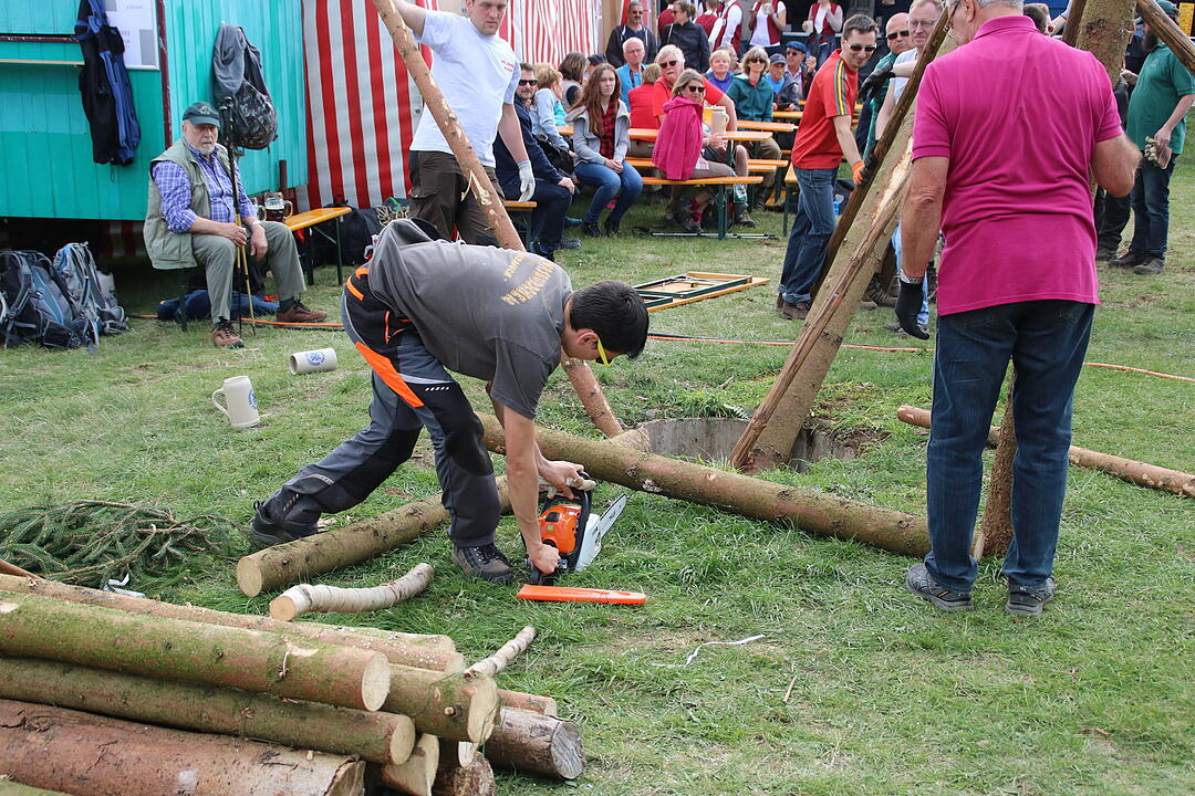 Walberla-Fest 2018: Bieranstich und Baumstellen auf dem Walberla