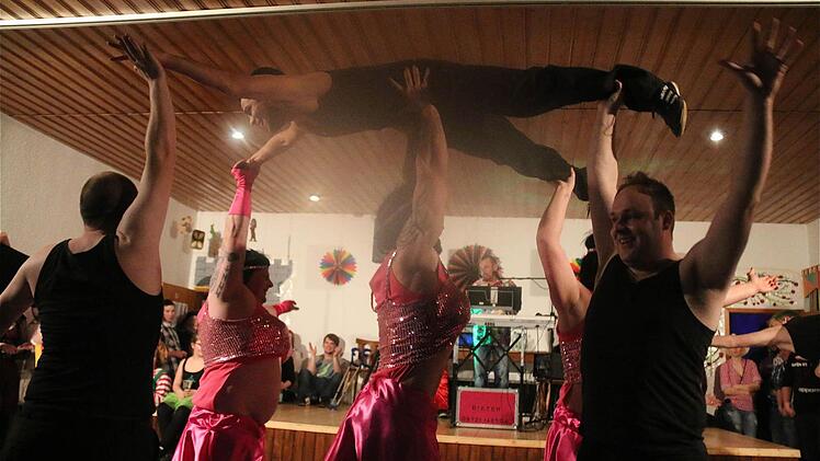 Männerballett in Wartmannsroth.  Foto: Gerd Schaar